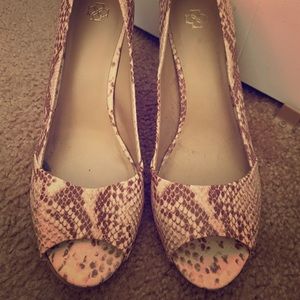 Ann Taylor Peep Toes
